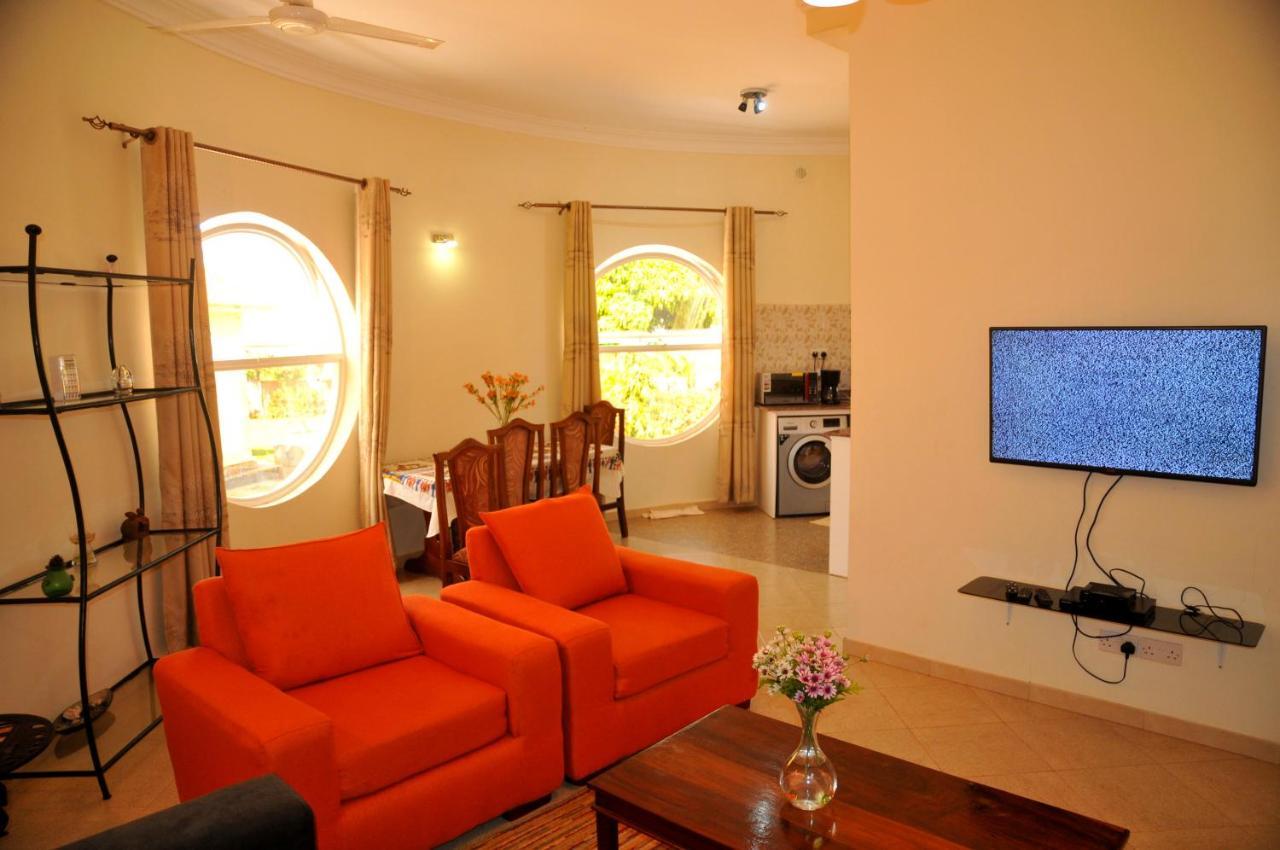 Victoria Lake View Guesthouse & Safaris エンテベ エクステリア 写真